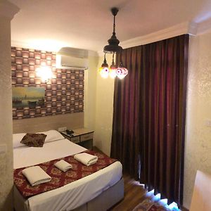 Camera standard con letto king size